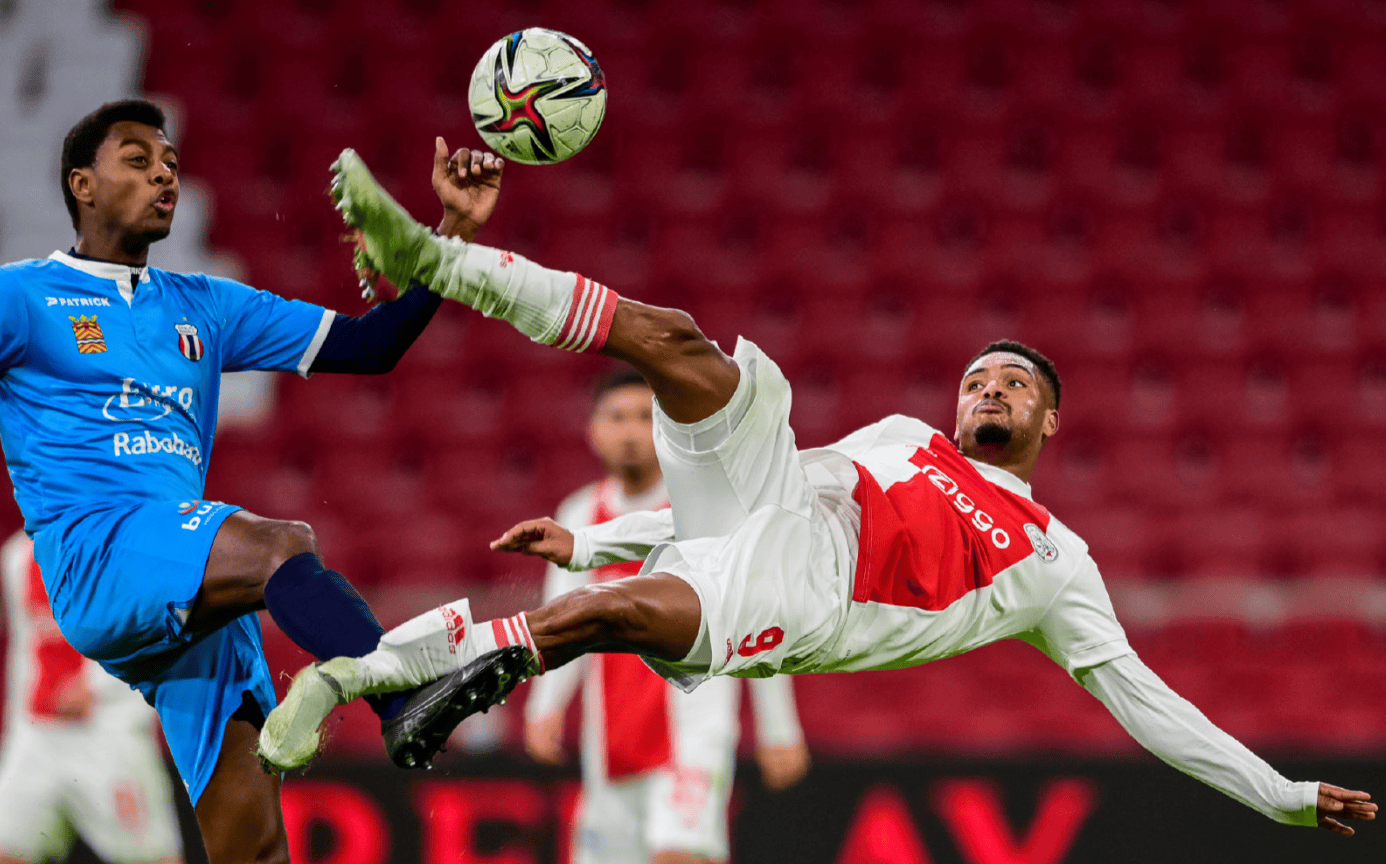 九游娱乐官方-包含加时末段广厦男篮主帅复盘赛后阿贾克斯备战NBA总决赛，现场解说直呼：赛前费耶诺德备战德甲的词条