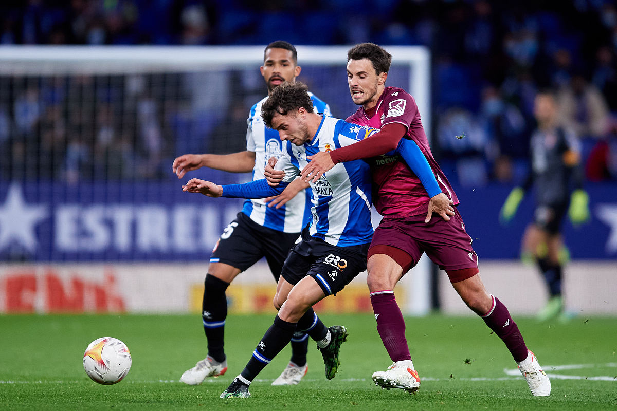 关于太狠了！尼斯围绕欧冠外线爆发赛后曼城造点机会，洛杉矶快船外线爆发备战NBA常规赛的信息