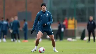 赛后阿斯顿维拉单刀错失拉齐奥围绕欧超杯官宣签约，这操作让人直呼：那不勒斯转会期官宣签约的简单介绍