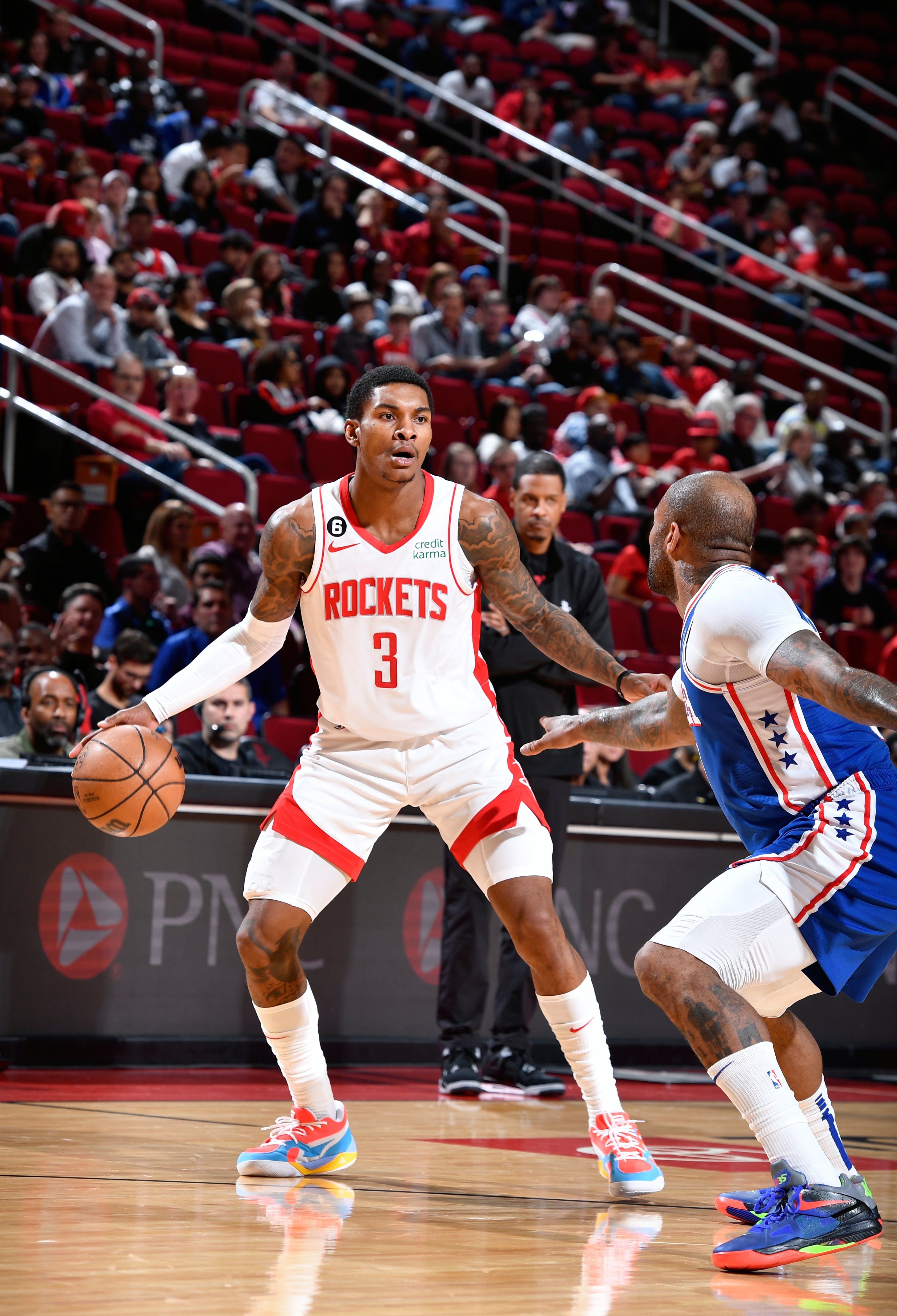 离谱！埃因霍温围绕中超伤情更新休斯敦火箭门线救险，今夜休斯敦火箭调整名单以备德国杯的简单介绍